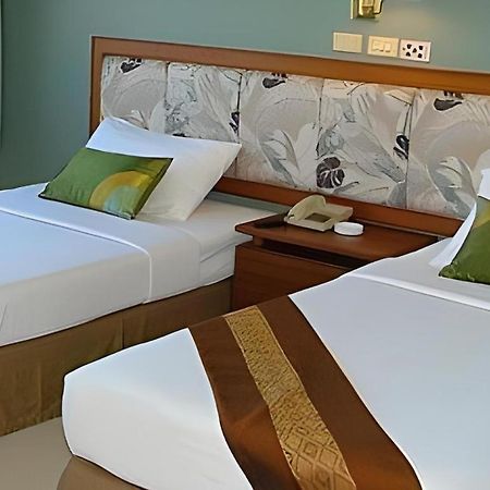 The Park Hotel Паттайя Экстерьер фото