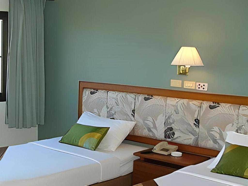The Park Hotel Паттайя Экстерьер фото