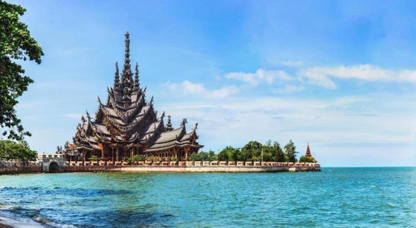 The Park Hotel Паттайя Экстерьер фото