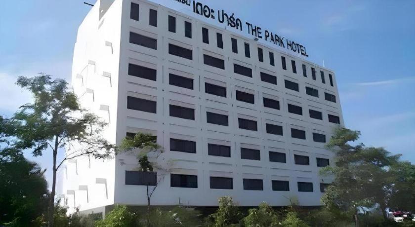 The Park Hotel Паттайя Экстерьер фото